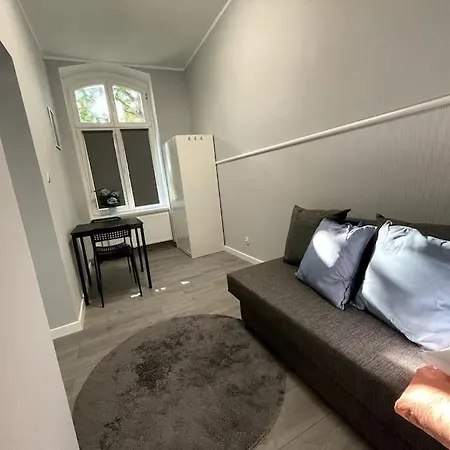 Duzy - Stare - 12 Osob - 6 Lozek Apartament Wrocław