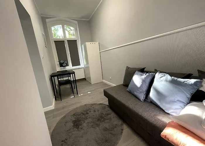 Duzy - Stare - 12 Osob - 6 Lozek Daire Wroclaw