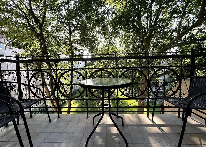 Daire Duzy - Stare - 12 Osob - 6 Lozek