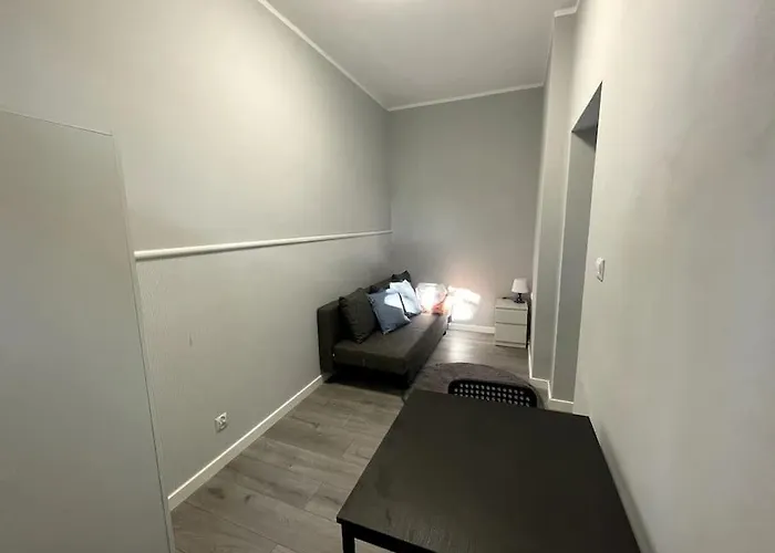 Duzy - Stare - 12 Osob - 6 Lozek Daire Wroclaw