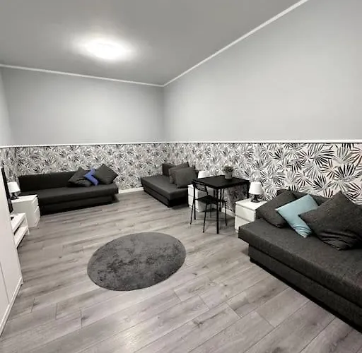 Daire Duzy - Stare - 12 Osob - 6 Lozek